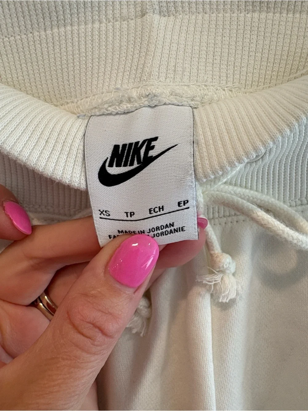 Nike Cream/Off-White Jogger Sweatpants with Black Swoosh waist 14-15 inseam29$75
